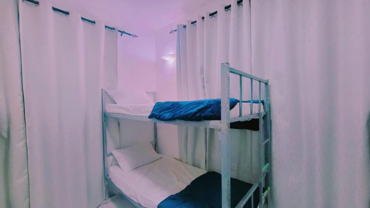 Call Us Дубай Экстерьер фото